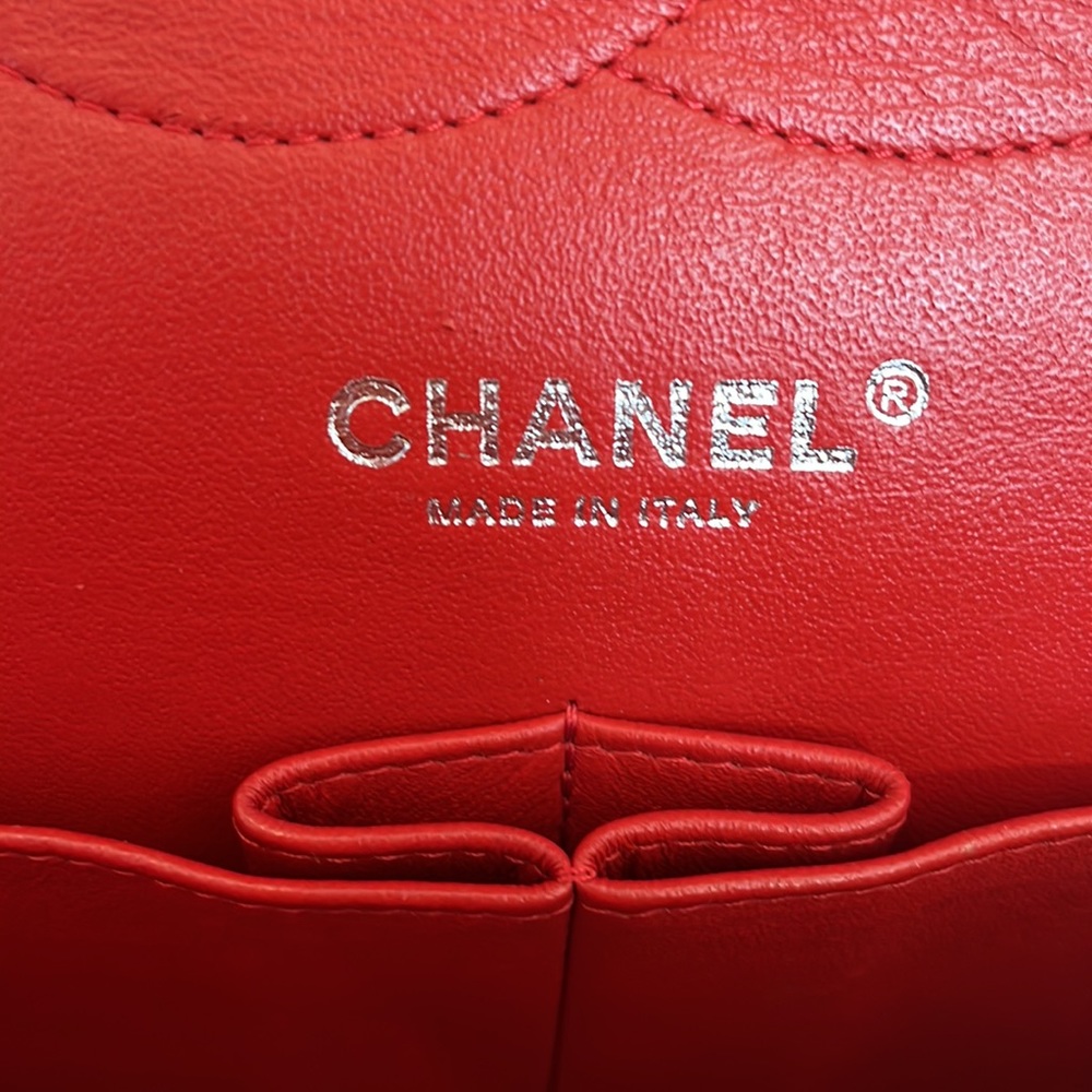 Chanel Quilted Jumbo Double Flap Bag - Picture 11 of 16